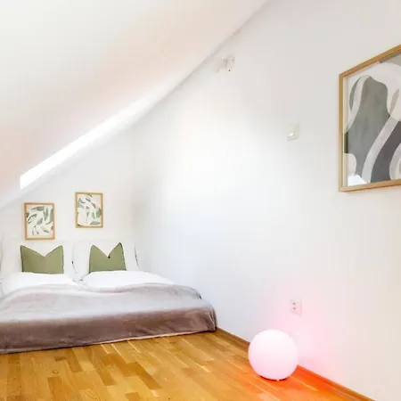 Cozy Luxury 4 Daire *